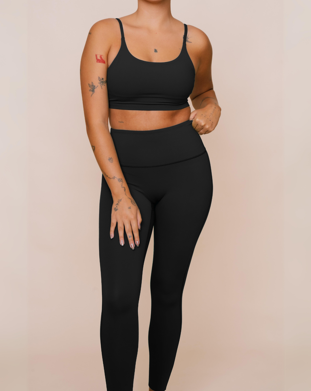 Breathable black tank top for gym workout
