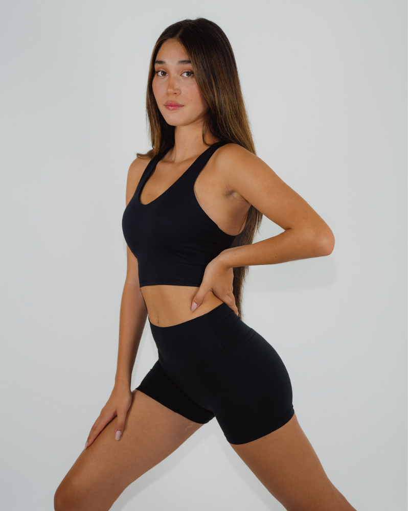 
                  
                    Comfortable black exercise clothing
                  
                