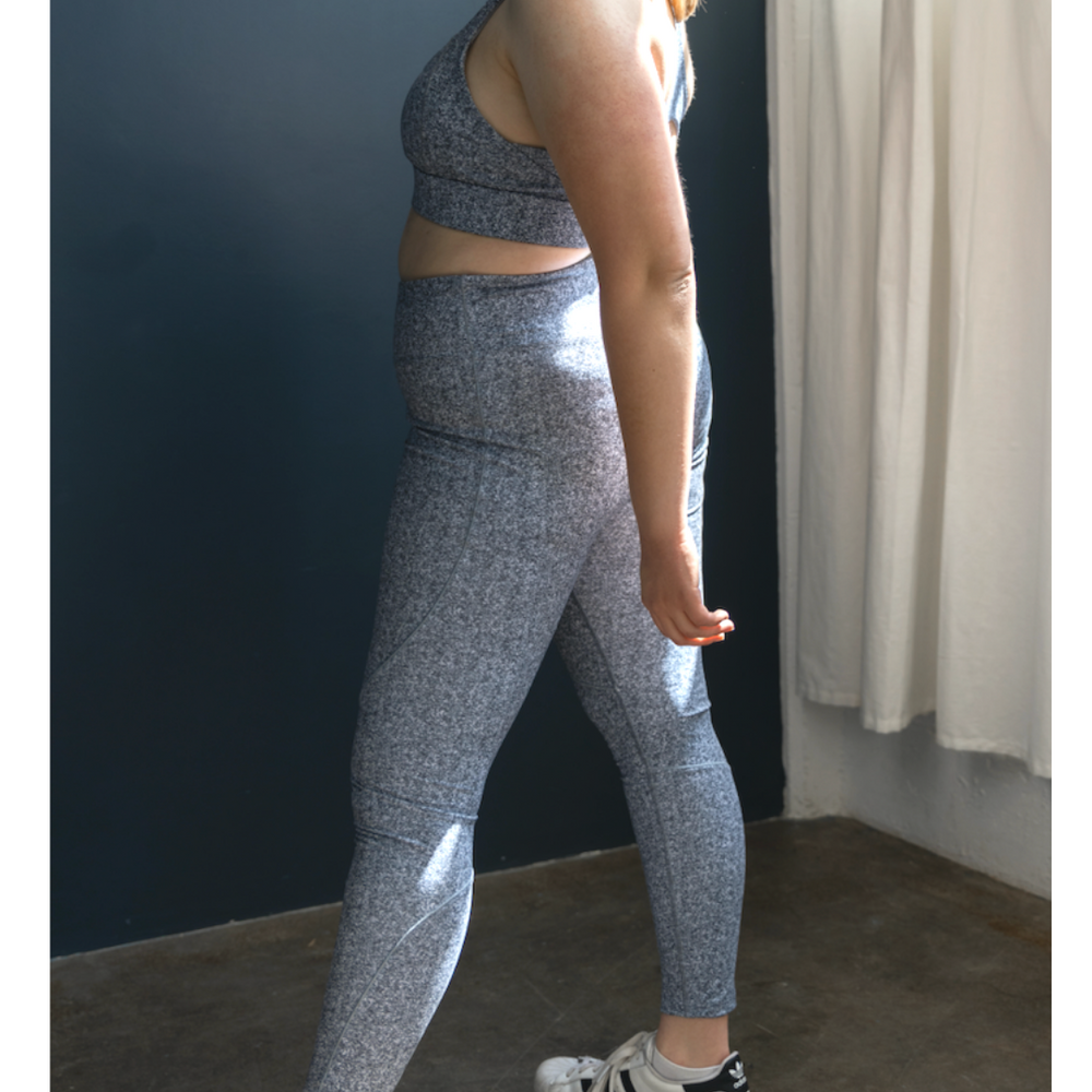 Relaxed-fit athleisure leggings for Pilates